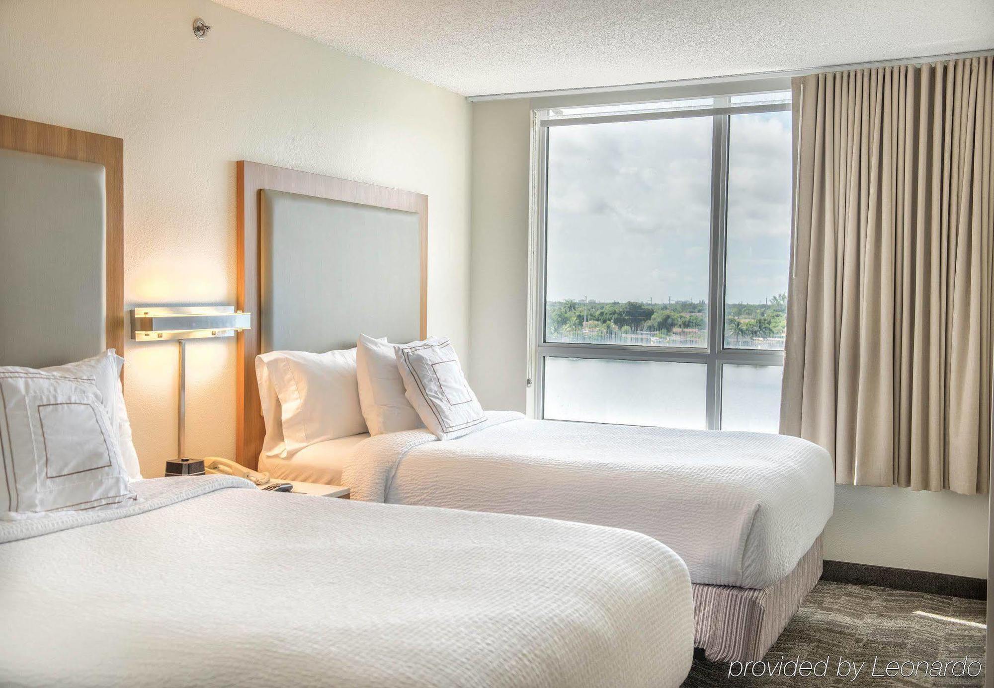 Springhill Suites By Marriott Miami Airport South Blue Lagoon Area Miami Springs Exteriör bild